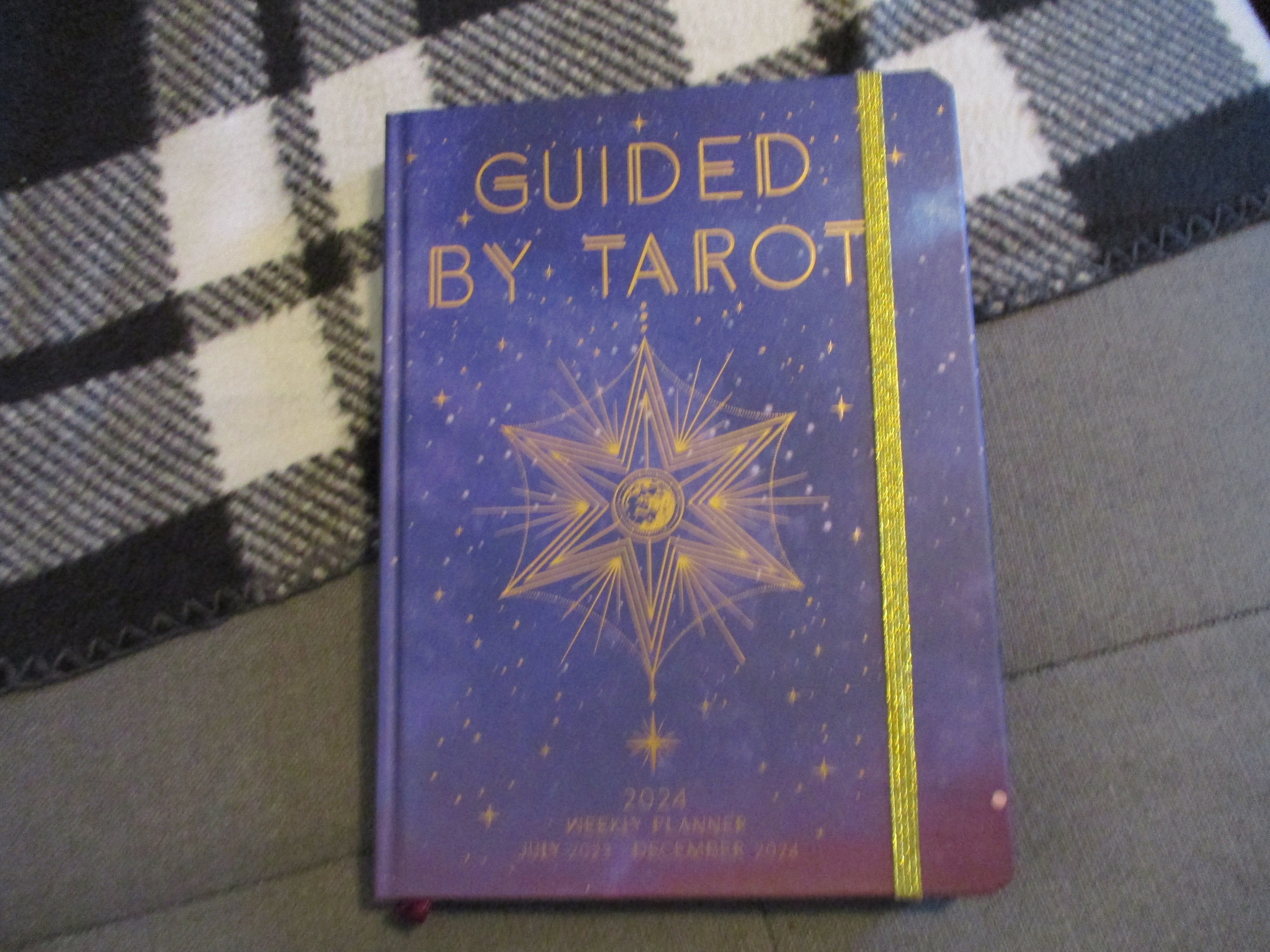 Missy's Product Reviews : Guided By Tarot 2024 Weekly Planner Holiday Gift  Guide 2023